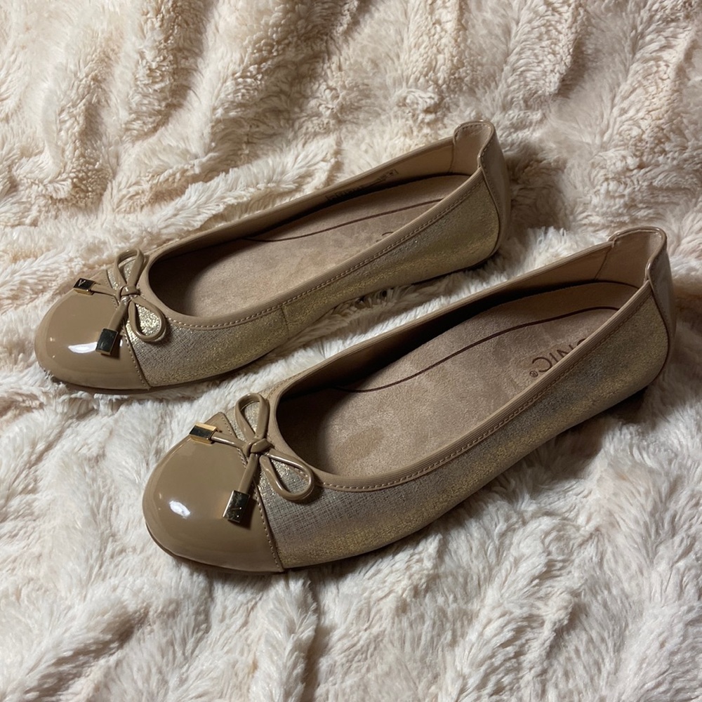 Nwot Vionic Minna Ballat Flat